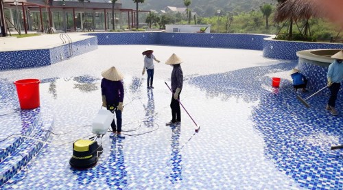 Dịch vụ vệ sinh bể bơi - Công Ty Cổ Phần Làm Sạch Homecare Việt Nam